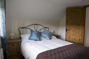 The Rugglestone Cottage - Double Bedroom